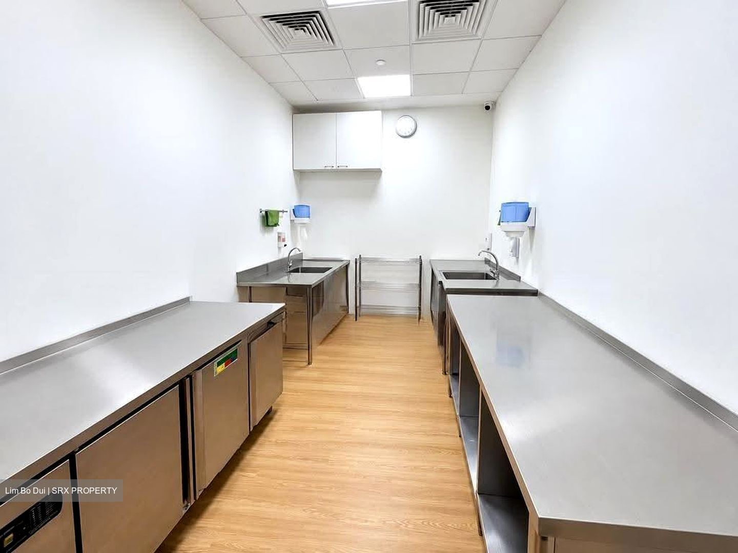 Vision Exchange (D22), Office #638490741